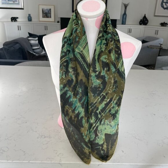Fall Winter Abstract Print Large Square Scarf w Rolled Edges Green Blk  no tags - Picture 2 of 7
